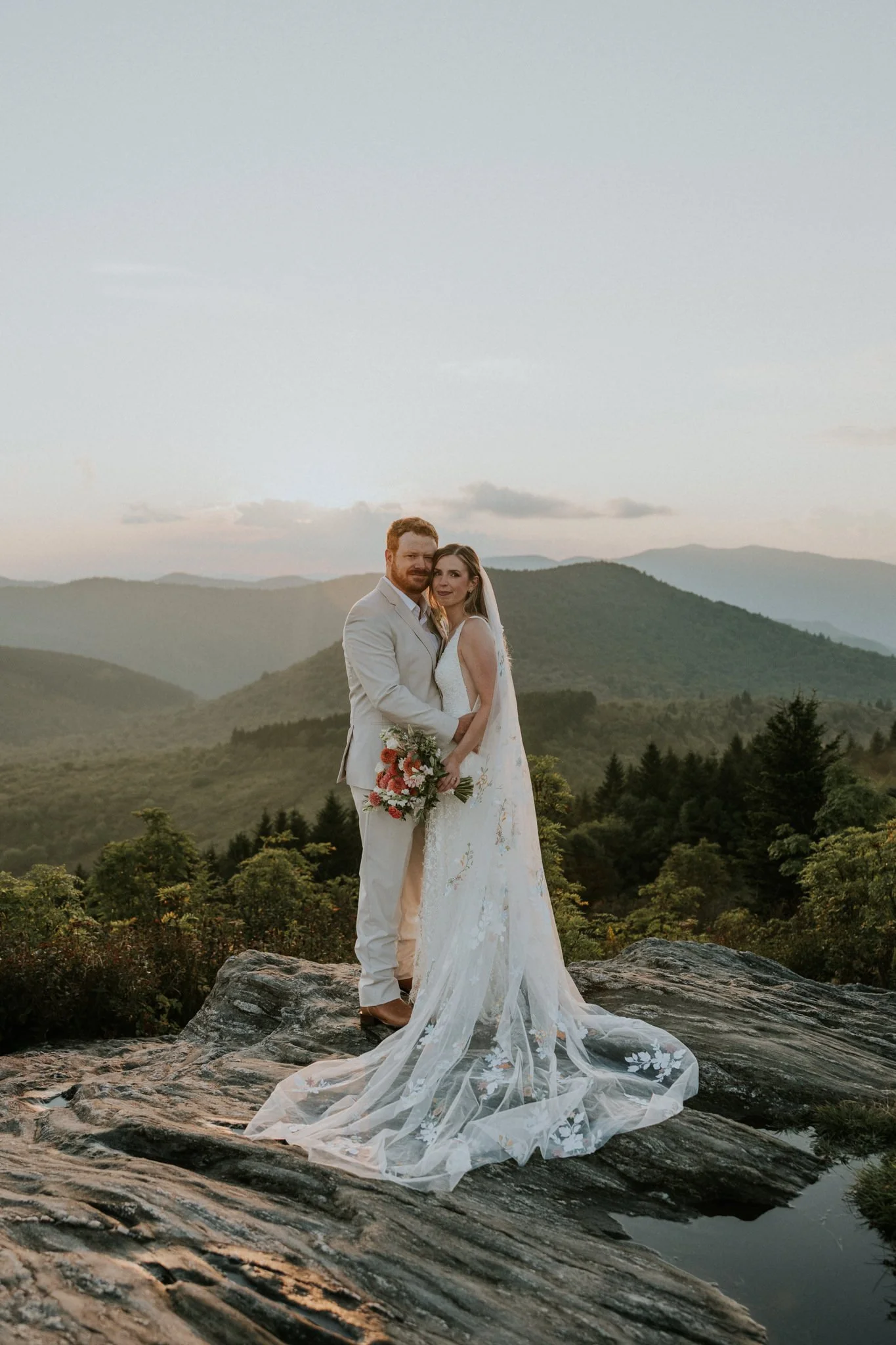 highland-brewing-asheville-north-carolina-wedding-mountain-adventurous-katy-sergent-photography-99.jpg