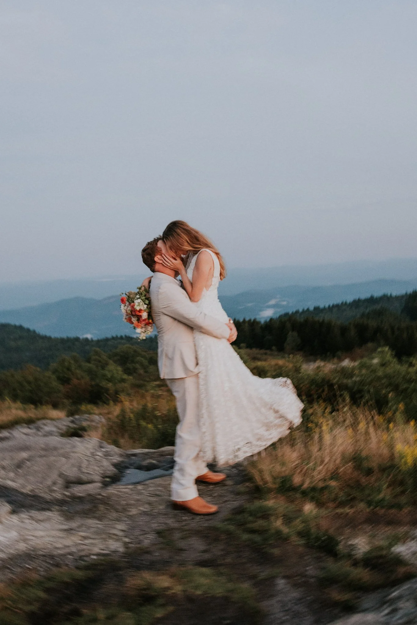 highland-brewing-asheville-north-carolina-wedding-mountain-adventurous-katy-sergent-photography-118.jpg