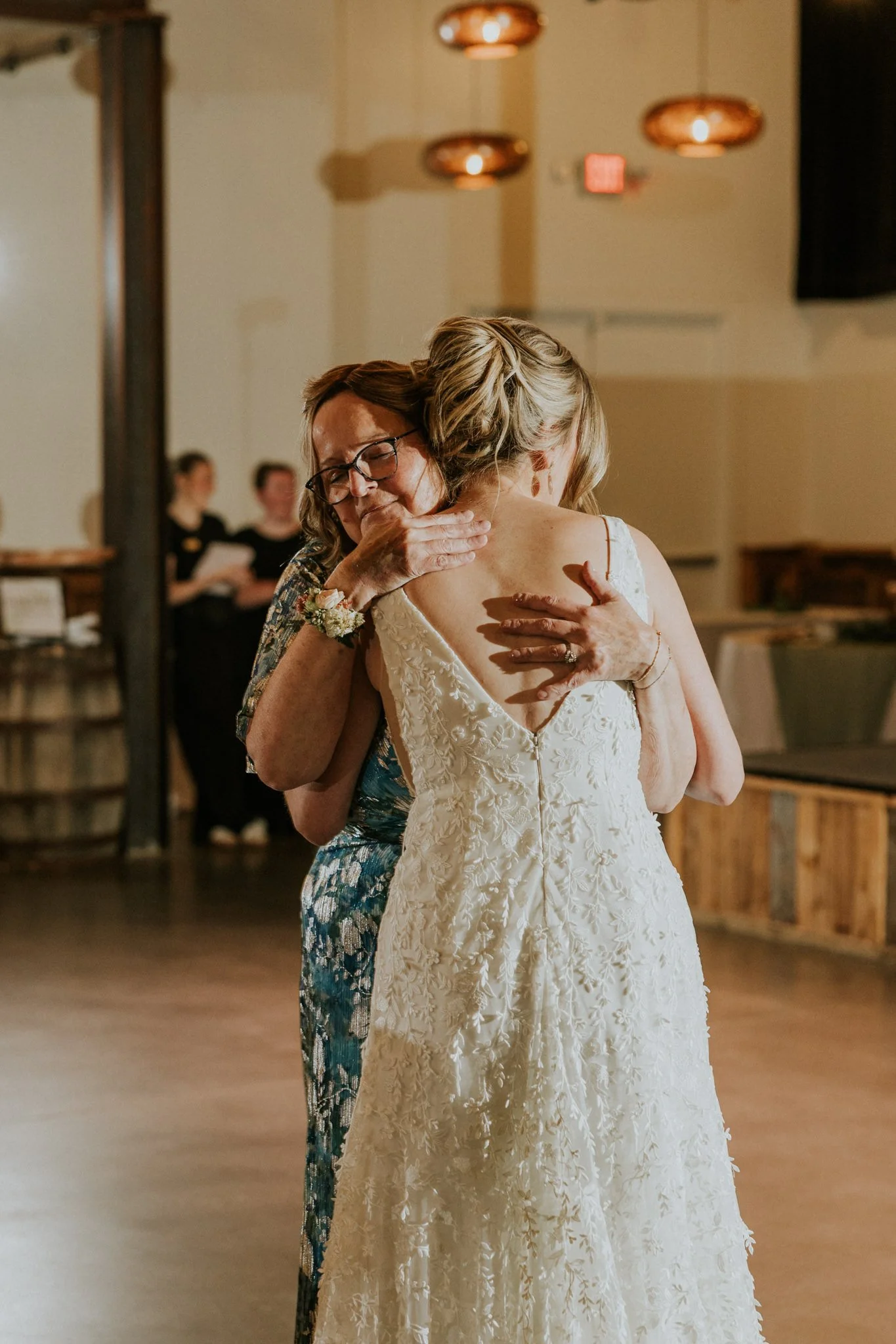 highland-brewing-asheville-north-carolina-wedding-mountain-adventurous-katy-sergent-photography-152.jpg