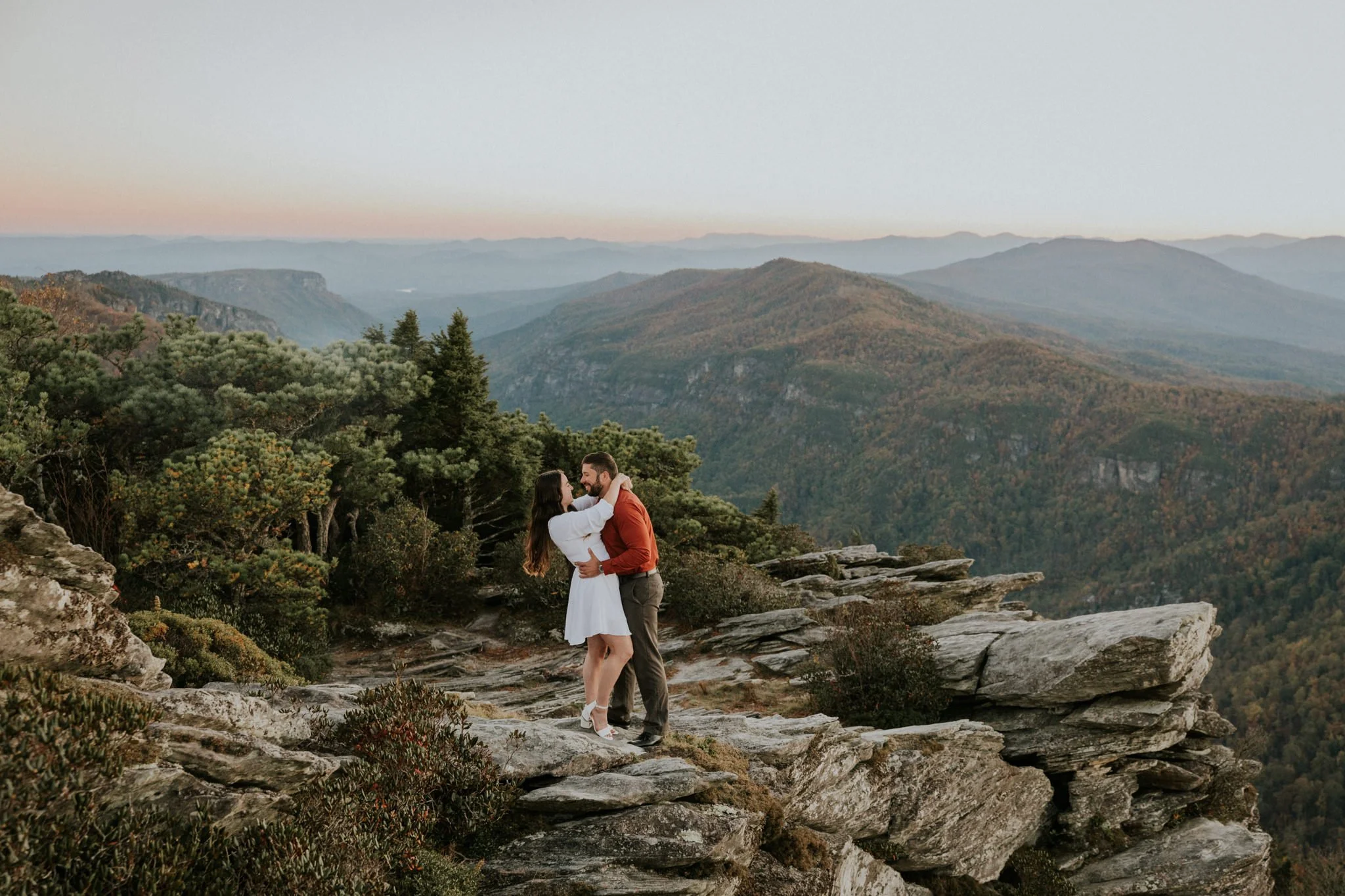 north-carolina-mountain-engagement-session-western-nc-east-tennessee-adventurous-couple-katy-sergent-photography-25.jpg