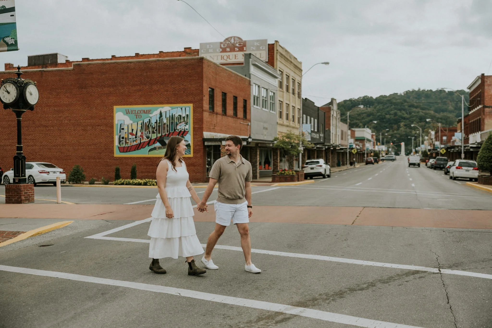 johnson-city-elizabethton-knoxville-tennessee-downtown-coffee-engagement-session-katy-sergent-photography-wedding-photographer-22.jpg
