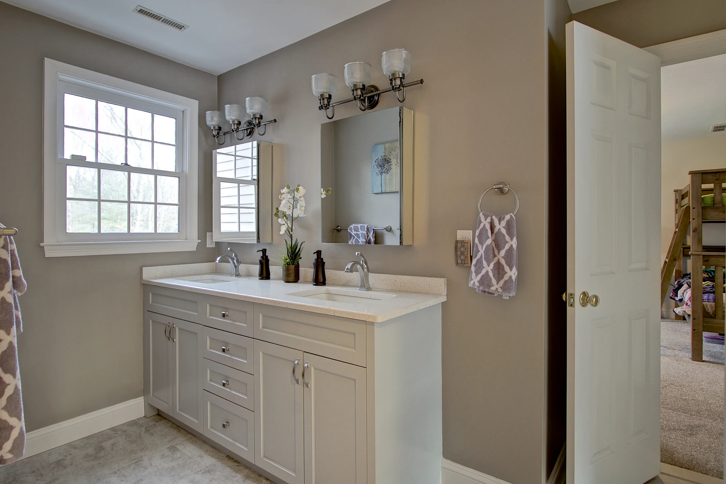 KitchenVisions-Hall-Guest-Baths-Wedgewood-9.jpg