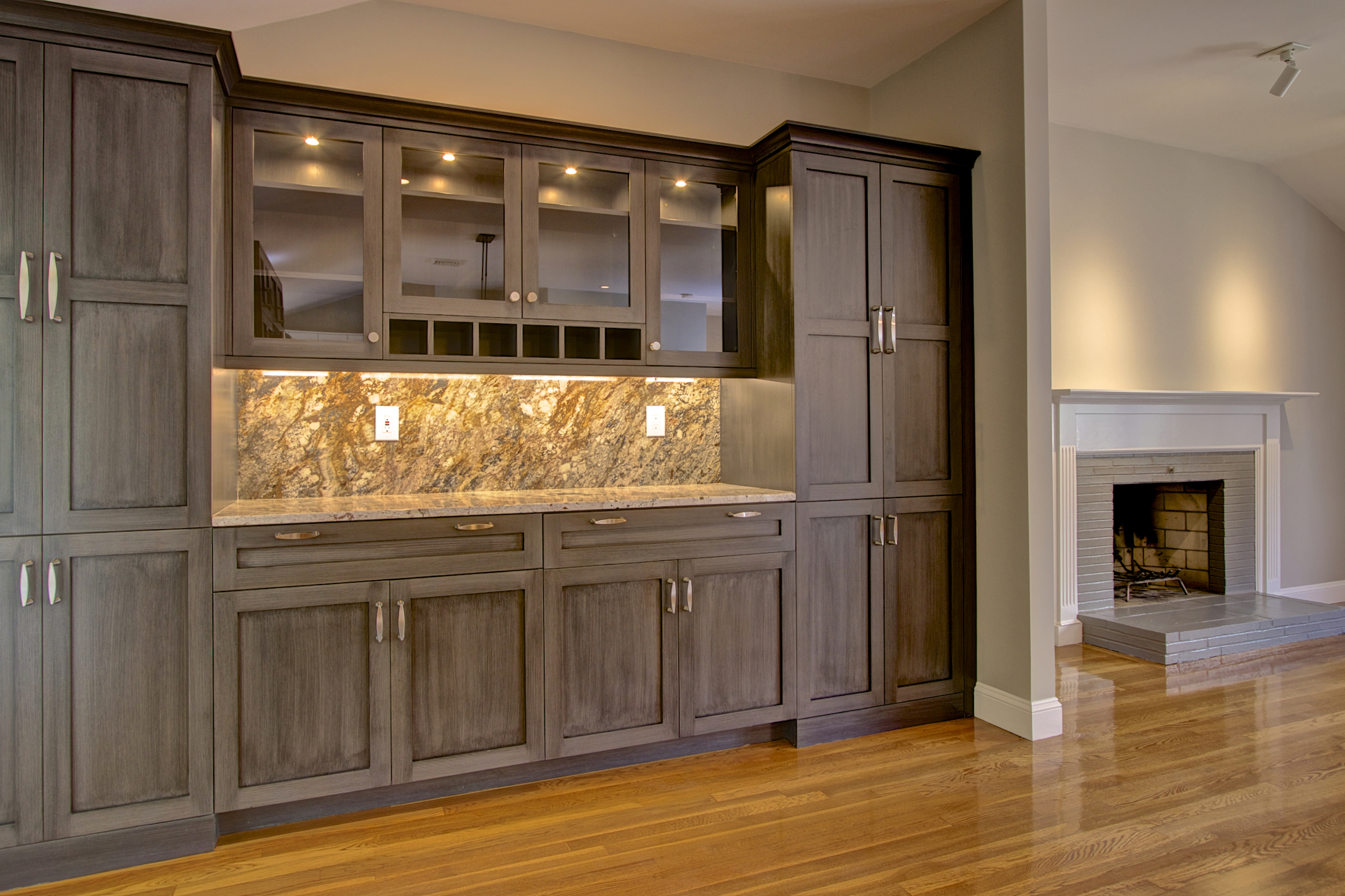 2-KitchenVisions-Bar-Pantry-Needham.jpg