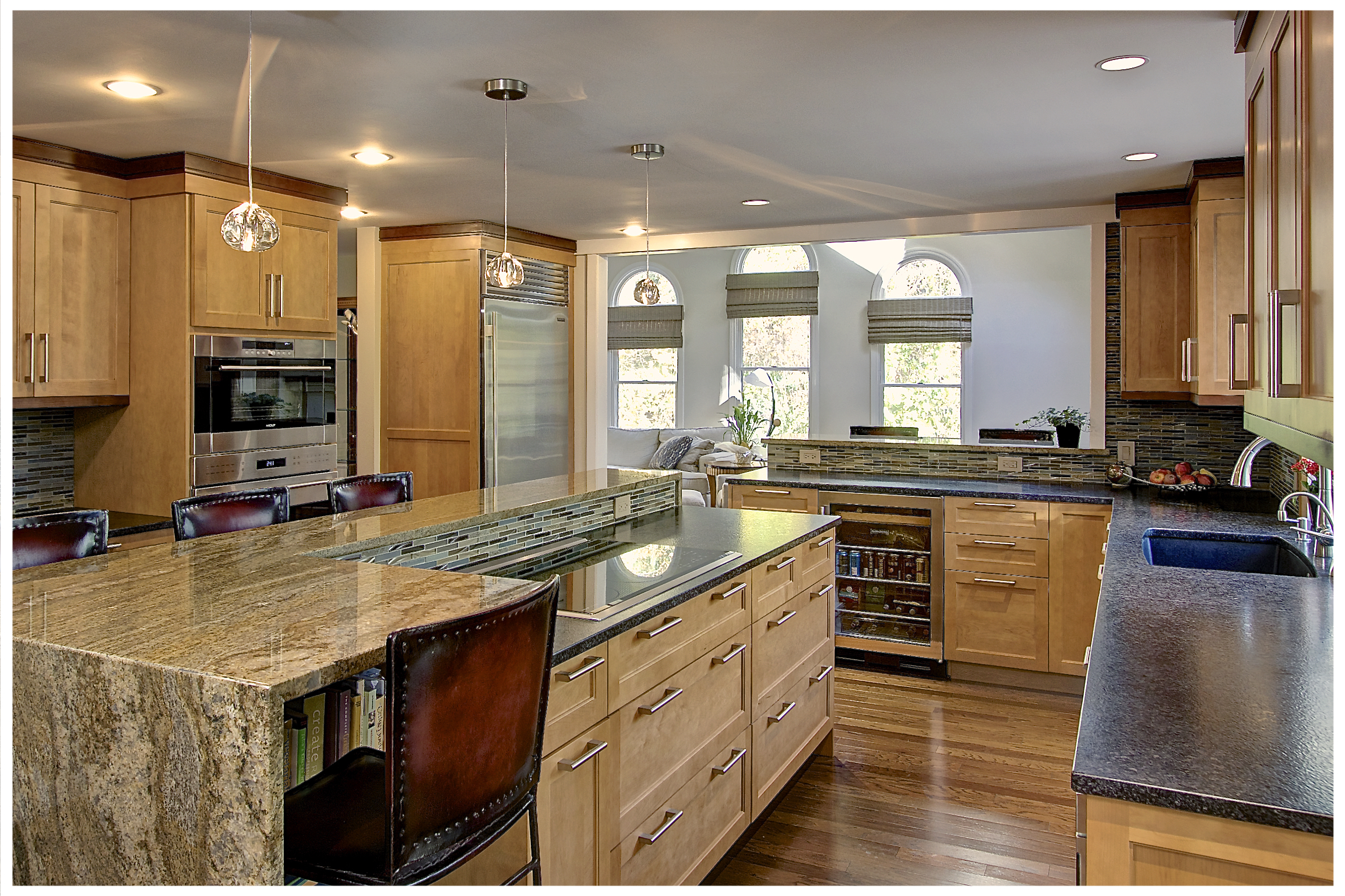 Kitchen Island with Viking Range - Transitional - Kitchen