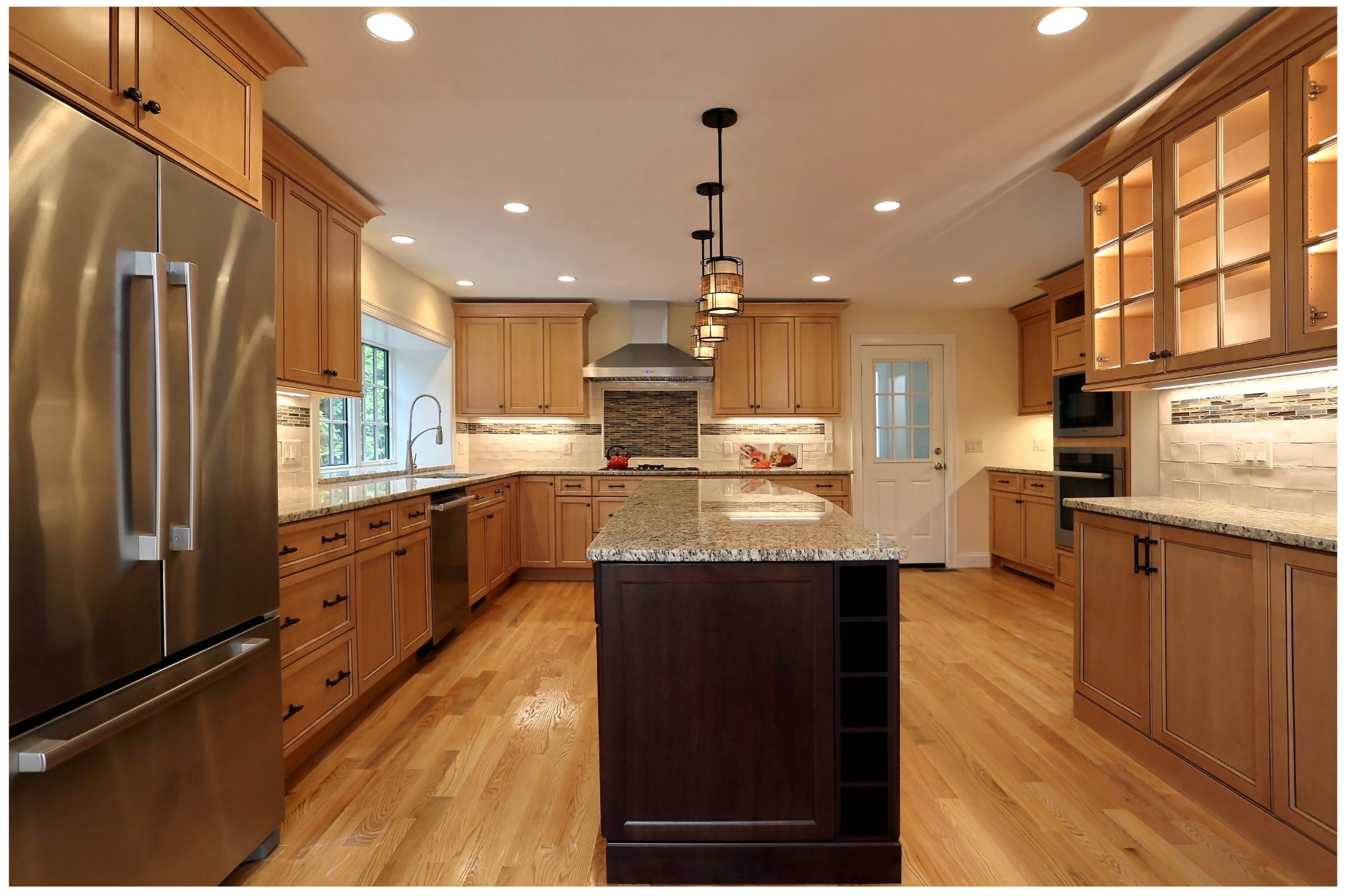 KitchenVisions-New-Traditional-Kitchen-ChestnutHill-6E9C8364rt-12x8-300.jpg