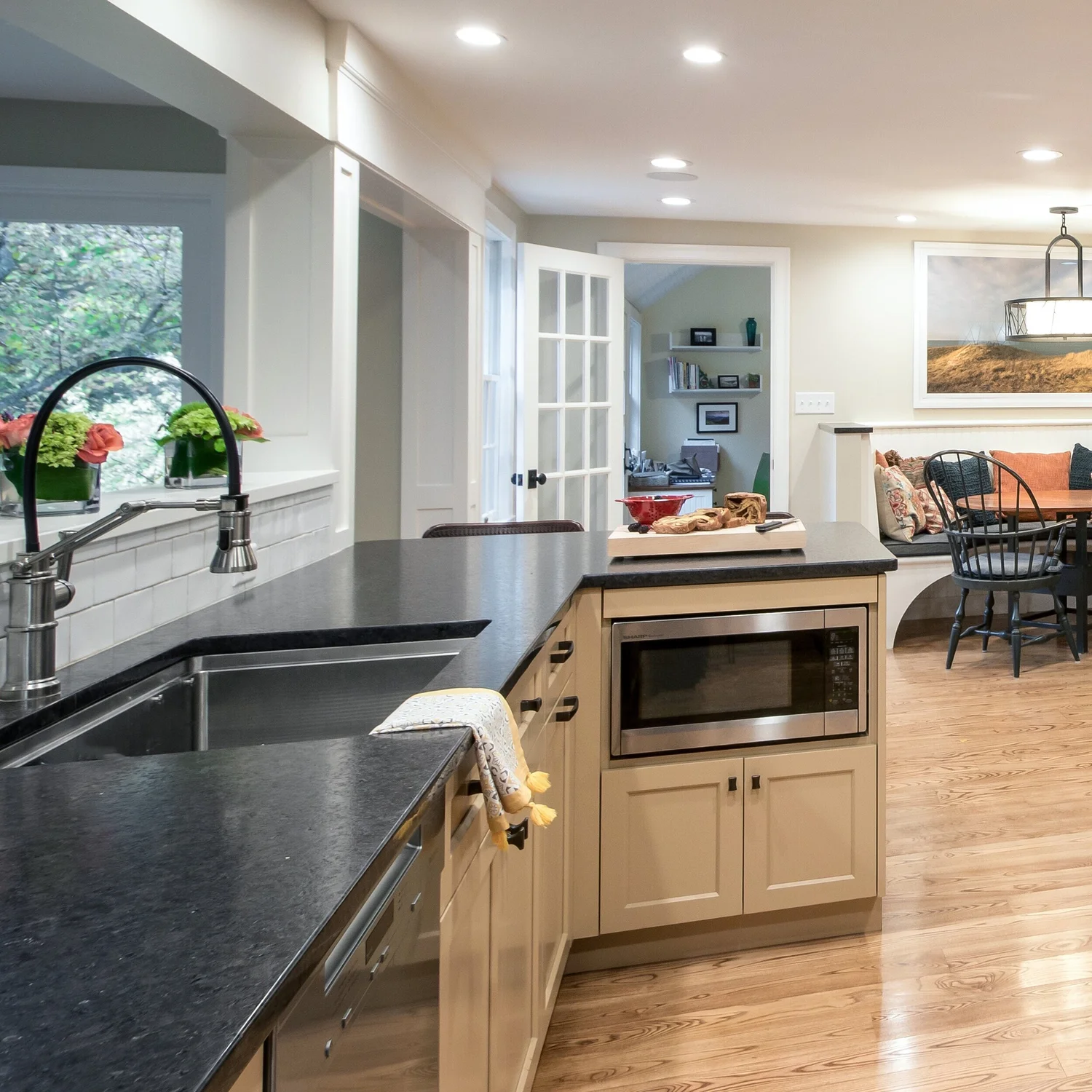 Cambrian black leathered granite counters with straight-edge. Photo by: Michael Lefebvre