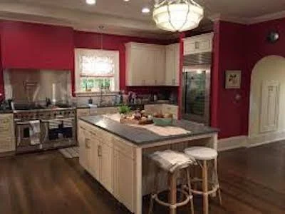 TV Kitchens This Is Us.jpeg