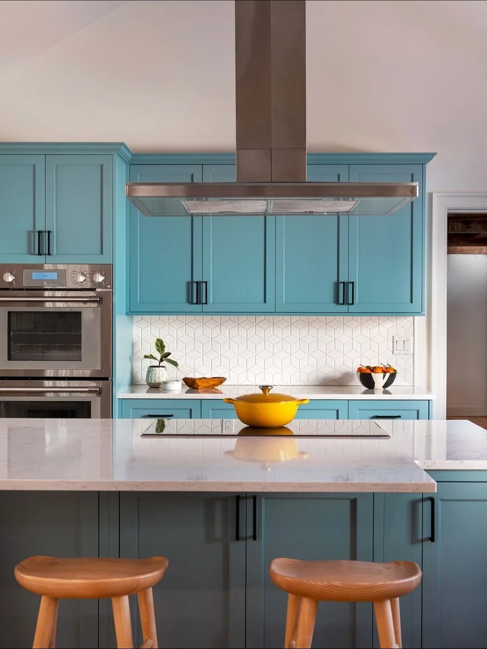 COLOR ME (&amp; MY KITCHEN) BEAUTIFUL | Trends come and go, and we design kitchens in hues that our clients love. However, every year there are color forecasts based on what the experts are seeing. And right now what&rsquo;s &ldquo;in&rdquo; are gree