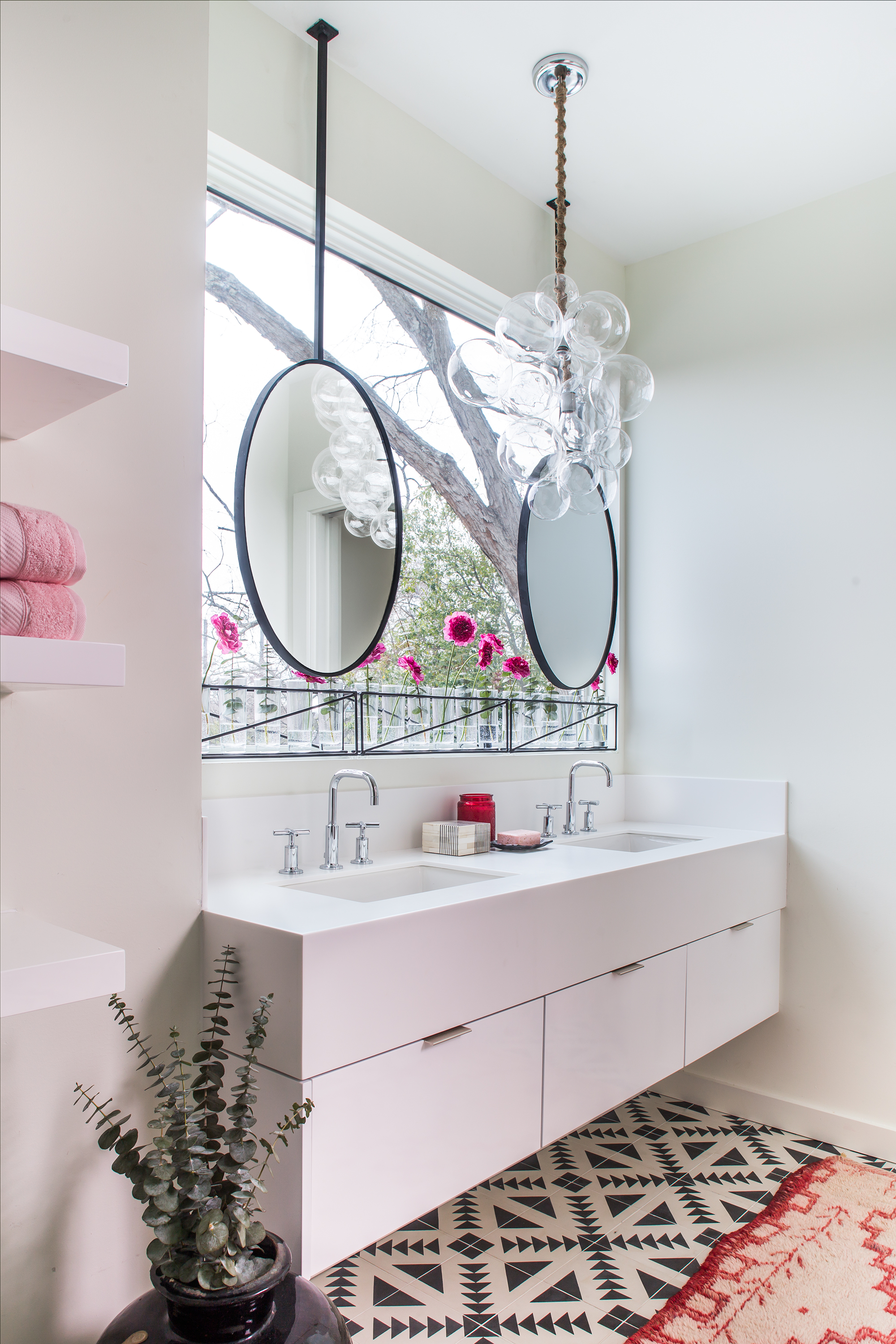 modern on connecticut ave master bath | jeff herr photography