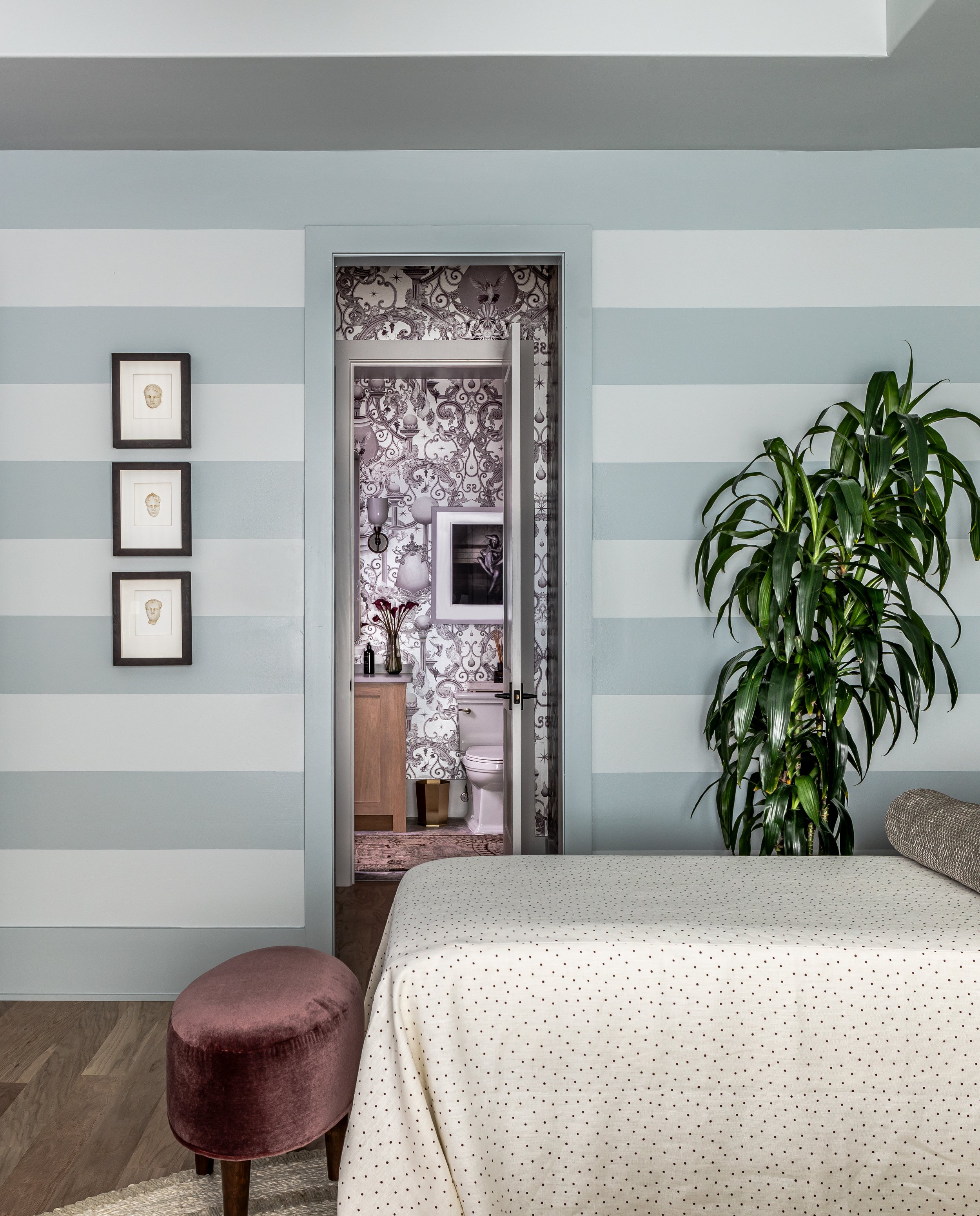 Terrace Bedroom intaglios wall | Serenbe Showhouse 2023 | Jeff Herr Photography