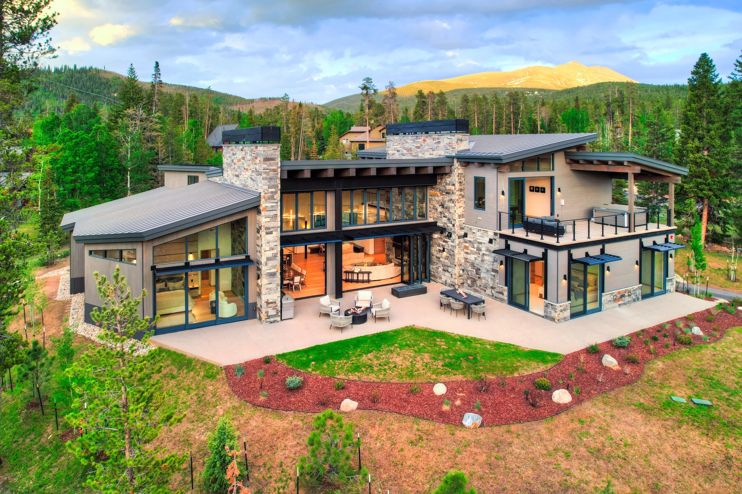 132 North Gold Flake Terrace