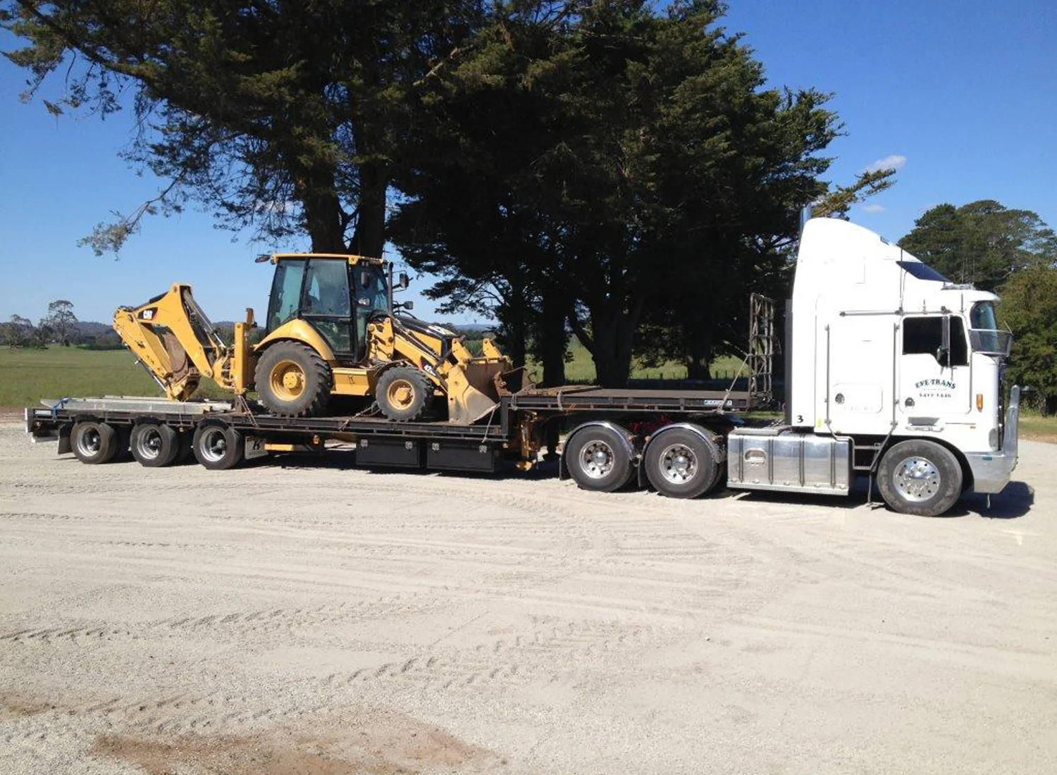 EVE-TRANS DROP DECK TRACTOR.jpg