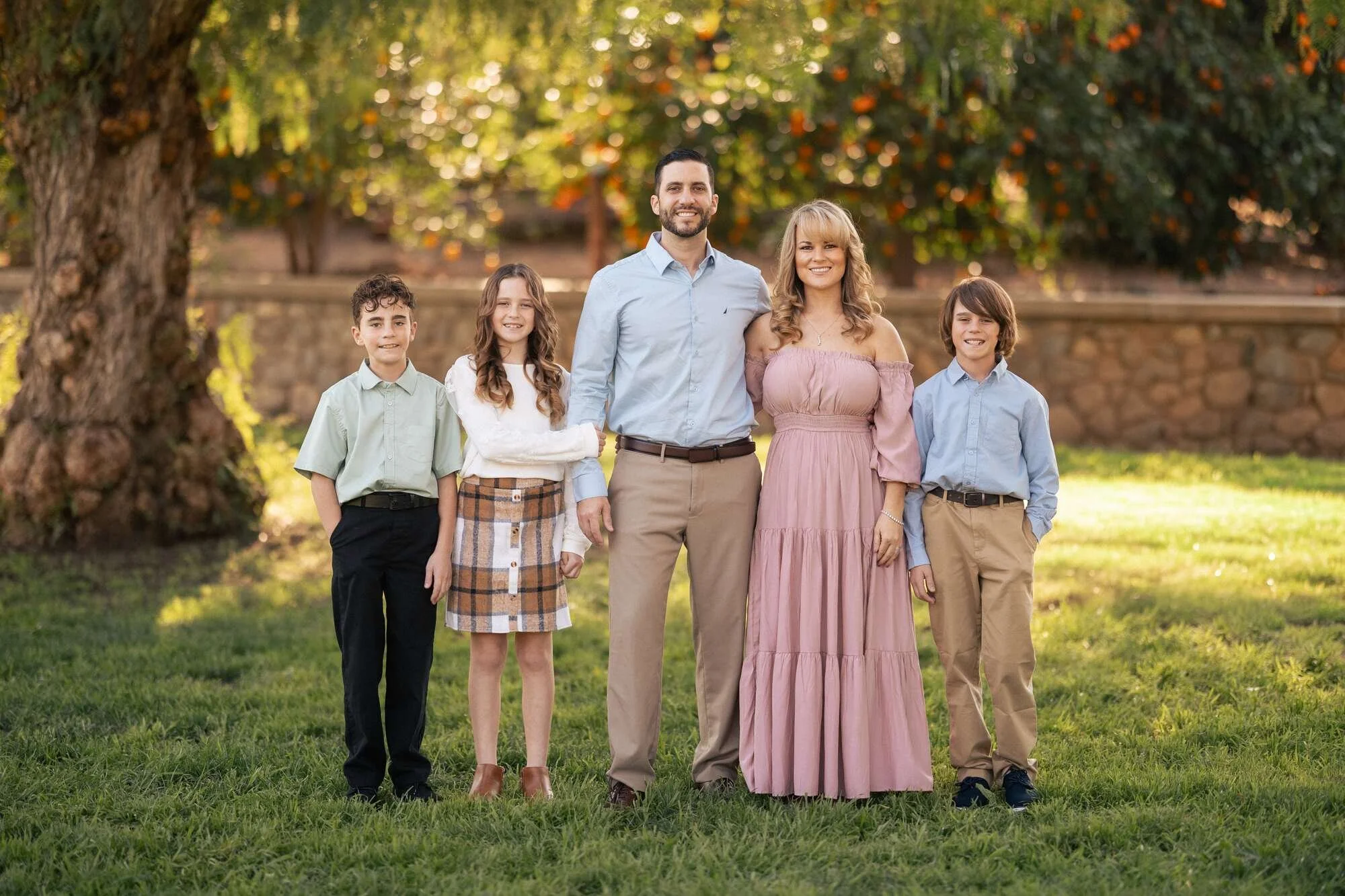 family-of-five-portrait-orange-grove-california-citrus-state-park-riverside-ca.jpg