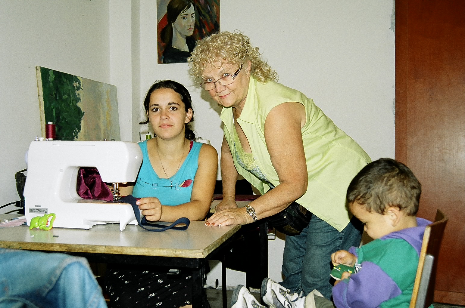 Ukraine-Sylvia teaching youngest mom.jpg