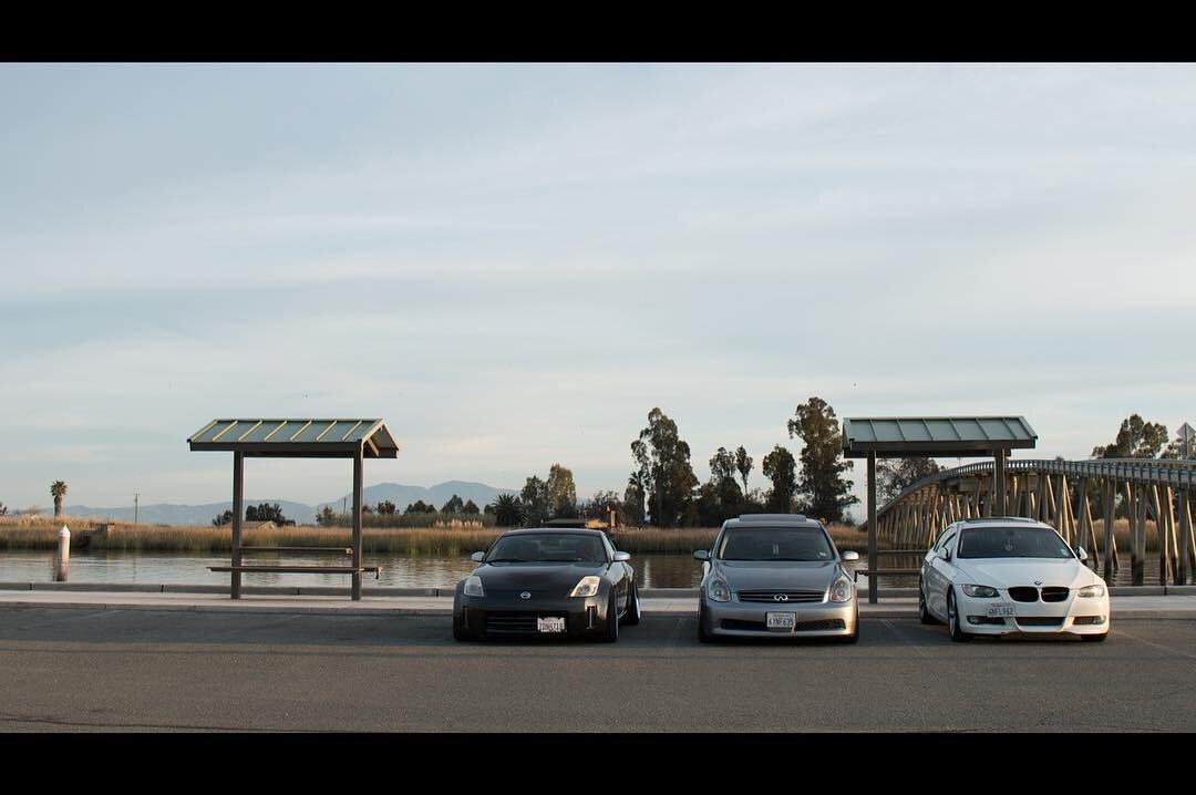 Quick #goldenhour photo shoot with the @tunermob gang at #GrizzlyIsland in #Suisun. Got an exciting surprise coming up pretty soon that we also did at this shoot 😏
.
.
.
#Nissan #350z #Infiniti #G35 ##BMW #e92335i #cars