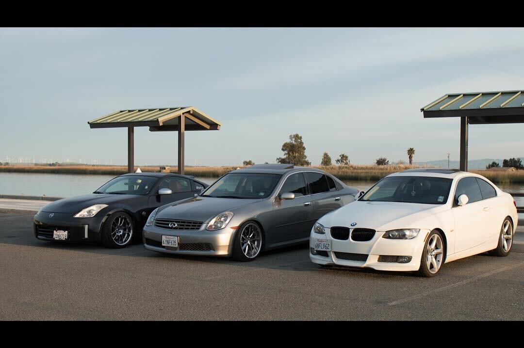 Quick #goldenhour photo shoot with the @tunermob gang at #GrizzlyIsland in #Suisun. Got an exciting surprise coming up pretty soon that we also did at this shoot 😏
.
.
.
#Nissan #350z #Infiniti #G35 ##BMW #e92335i #cars