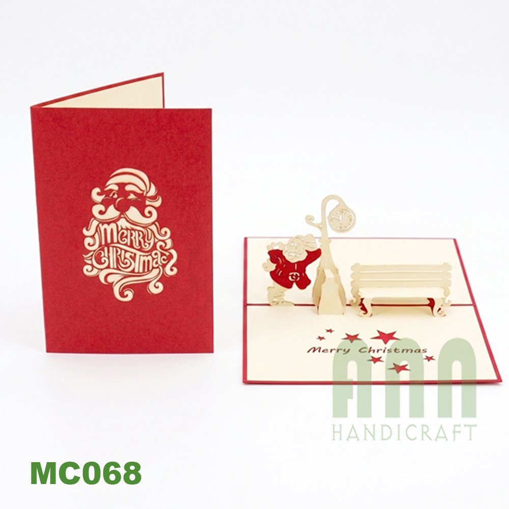MC068_Santa-&-bench-05.jpg