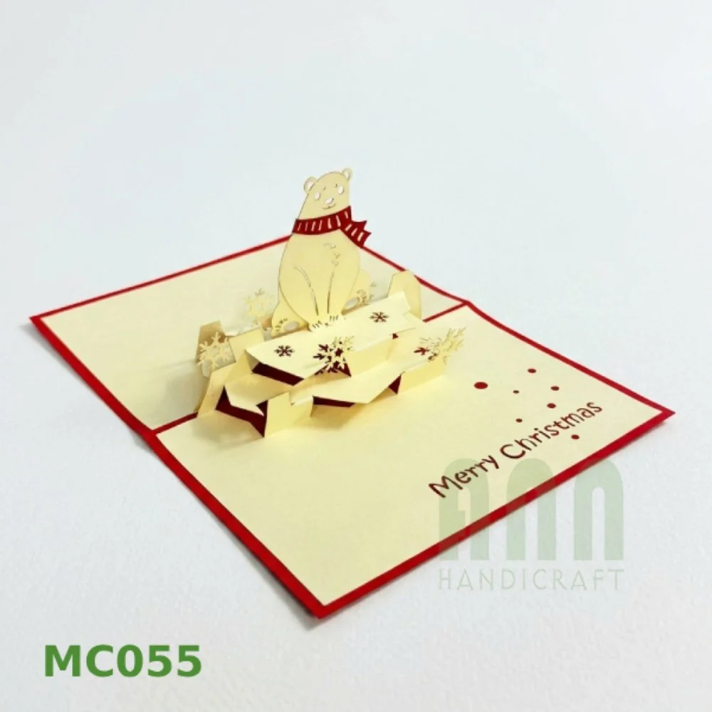 MC055-bear-02.jpg