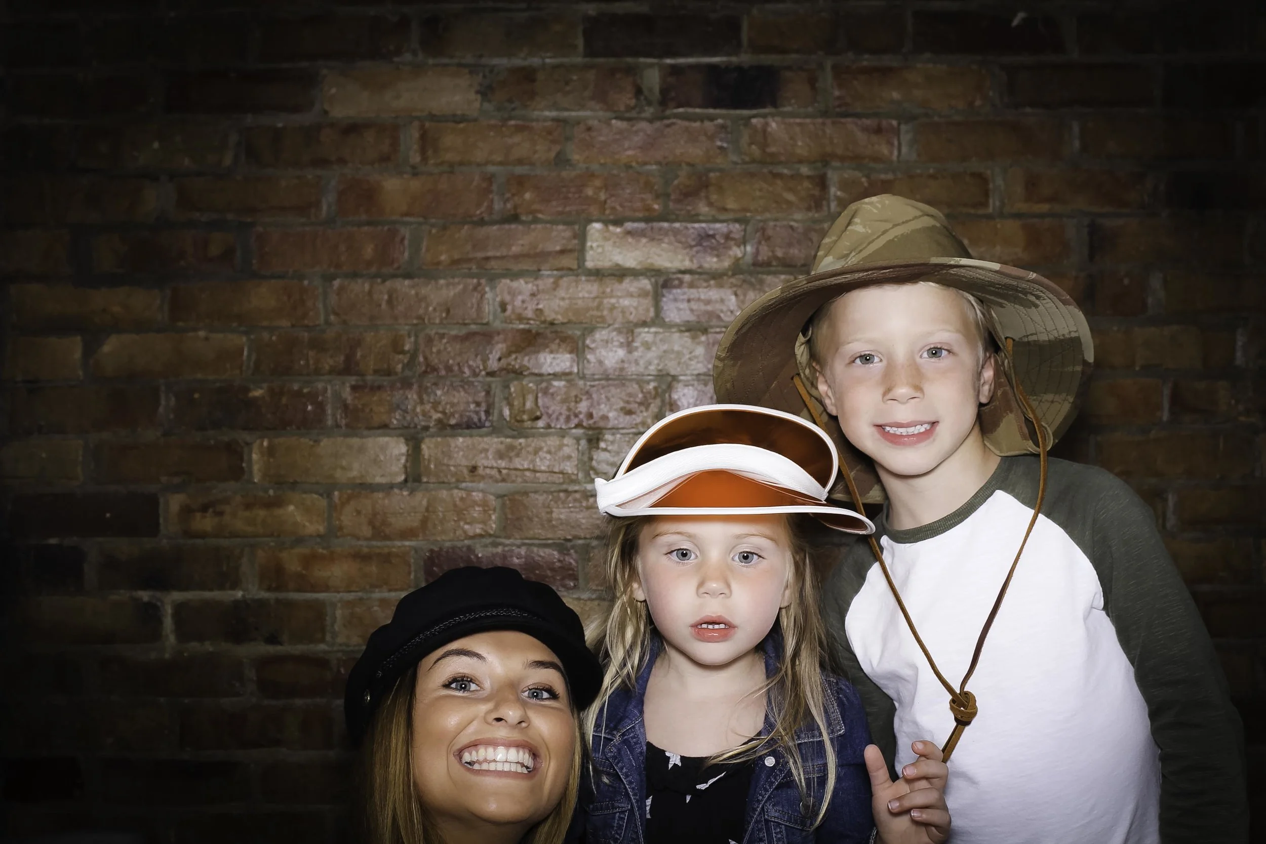 coast_photo_booth_sm-13.jpg