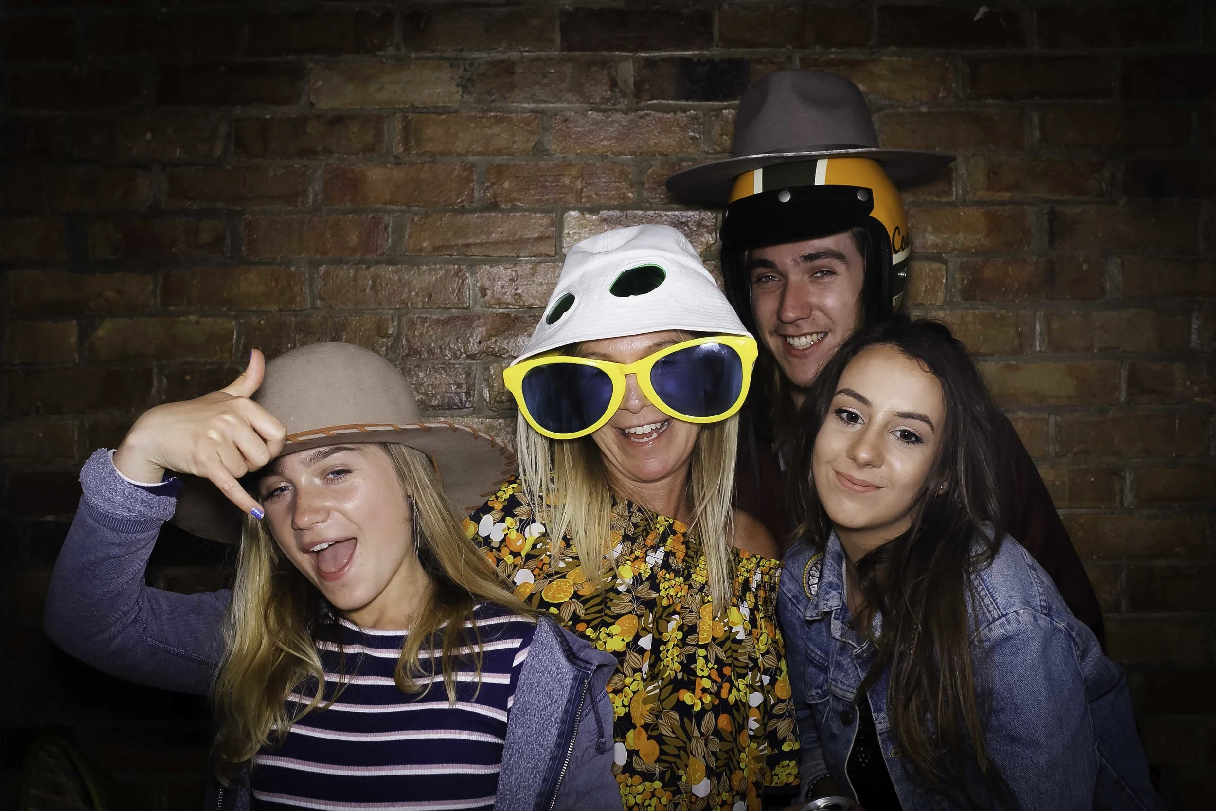 coast_photo_booth_sm-54.jpg