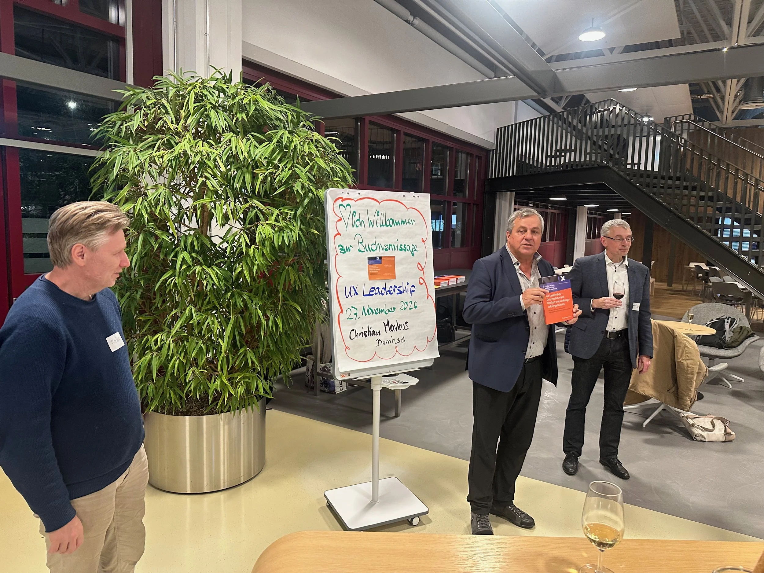 2025-11-27-uxMgmt-Vernissage - 1.jpeg