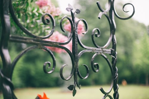 metal+fabrication+arbor+scrolls.jpeg