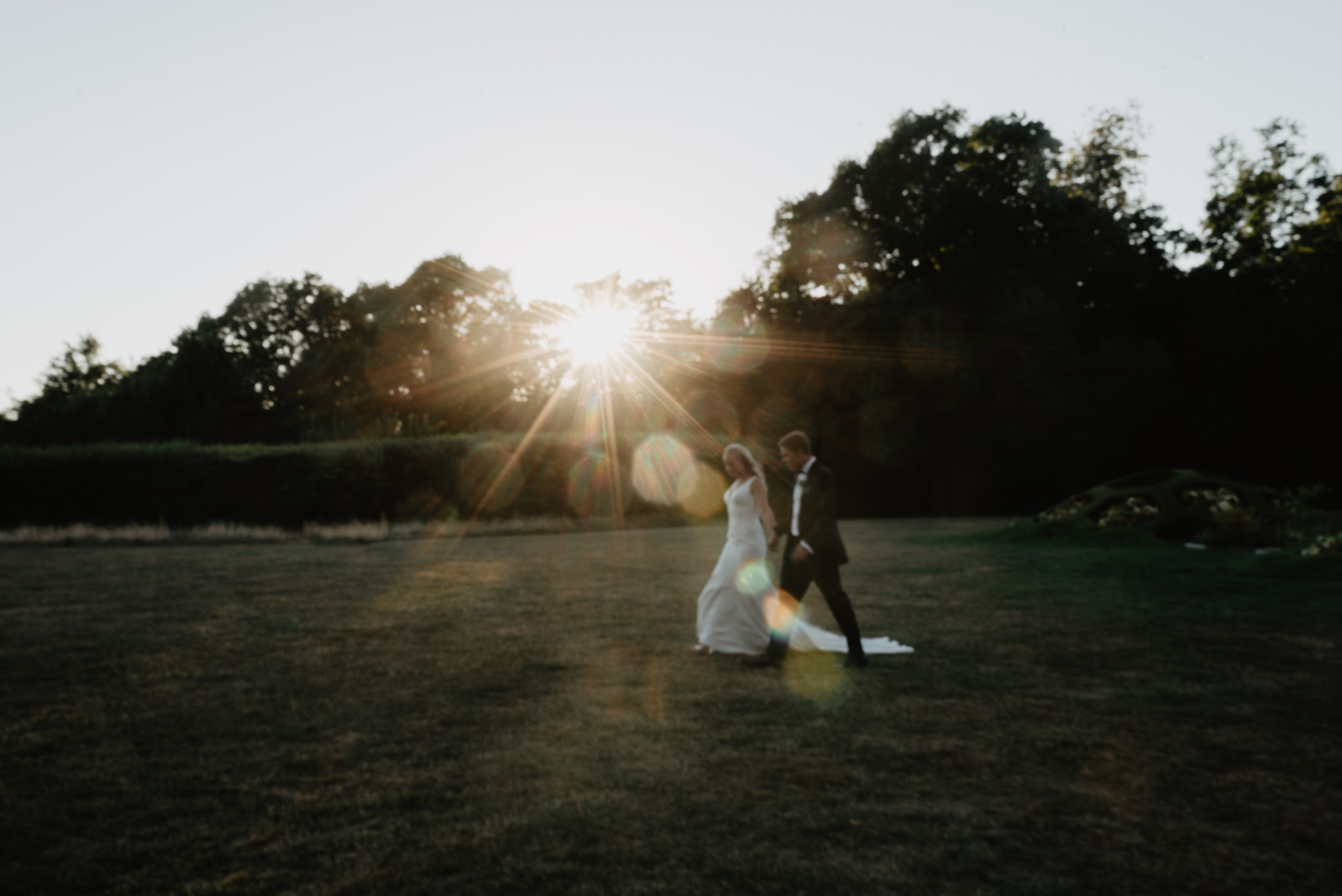 golden-hour-bröllop-sofiero-slott-helsingborg-bröllopsfotograf-aase-pouline.jpg