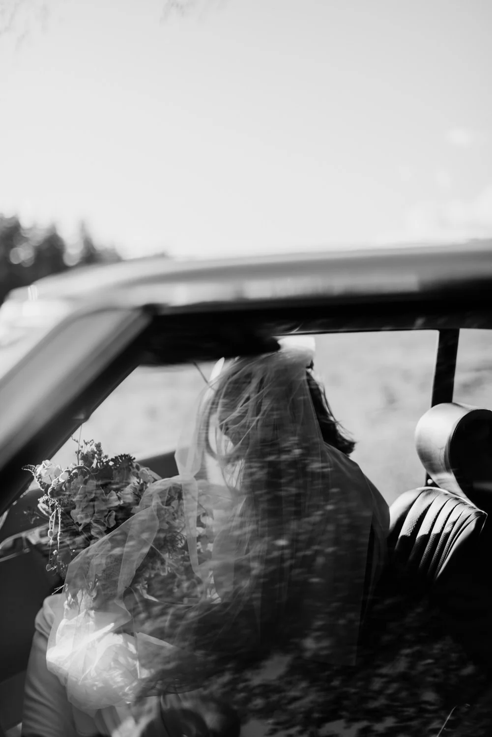 Timeless car bridal portrait
