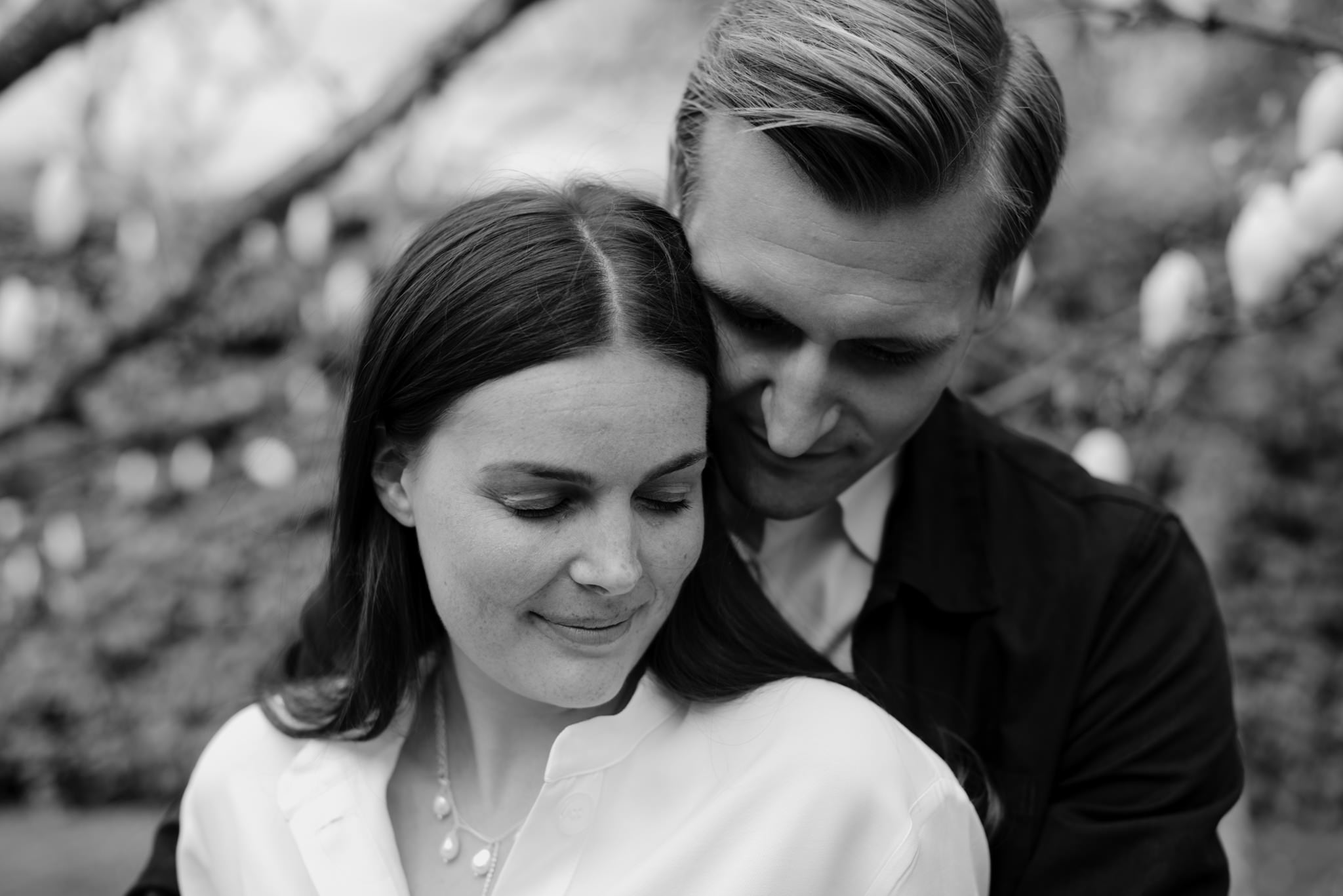 Förlovningsfotografering i Norrvikens Trädgårdar