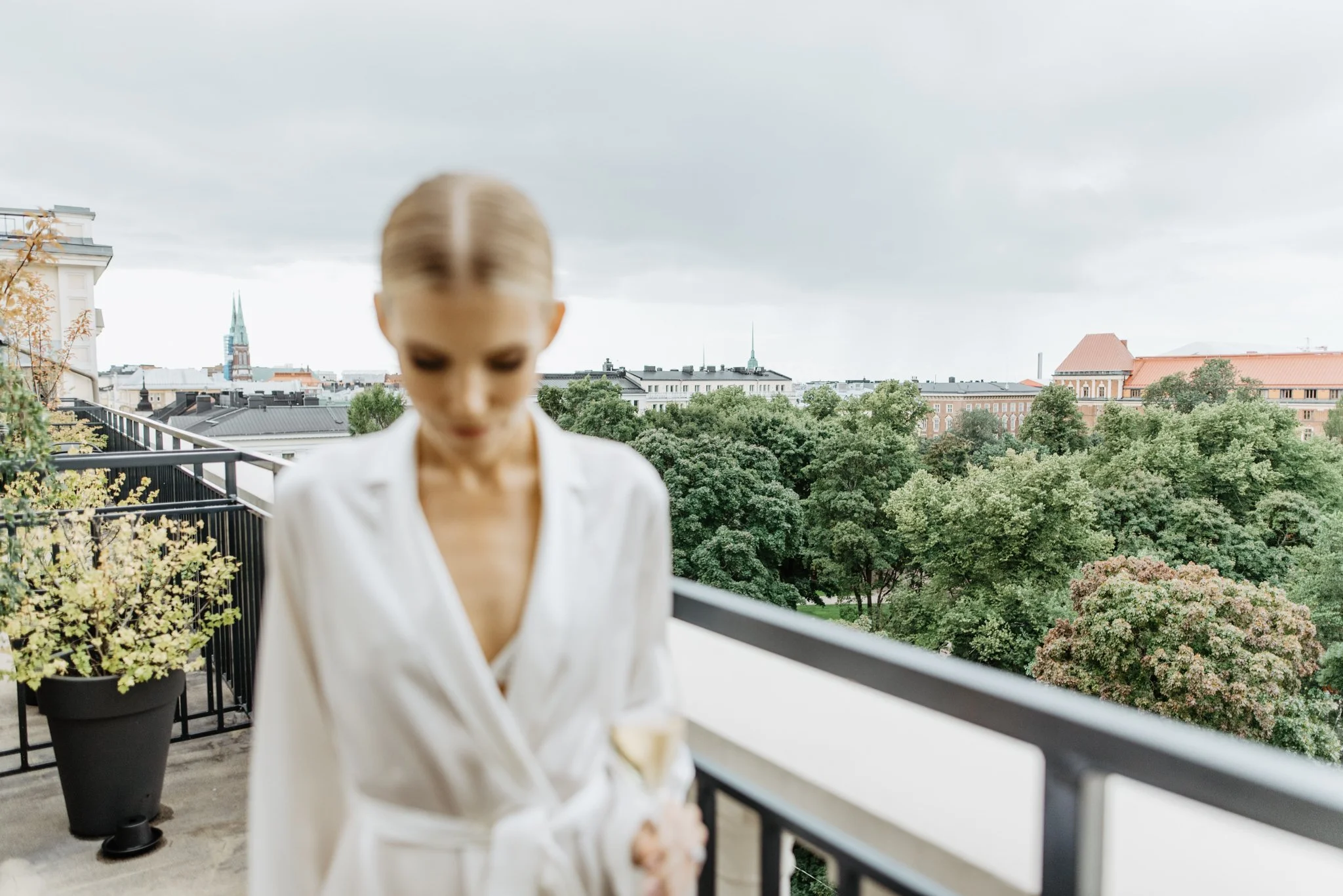 Understated City Wedding in Helsinki, Finland
