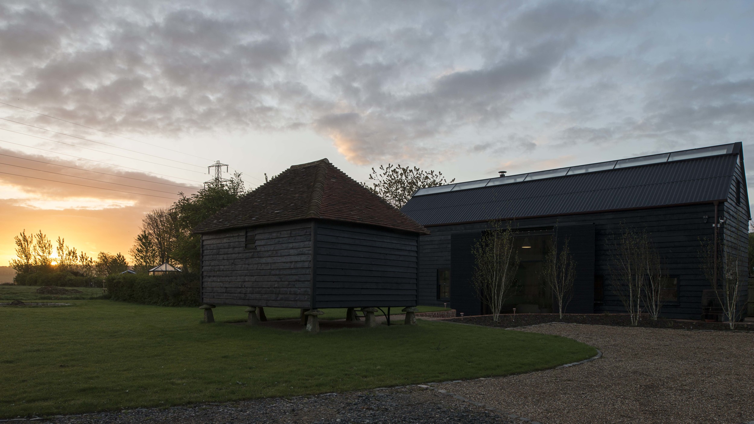 The Ancient Party Barn / Liddicoat & Goldhill