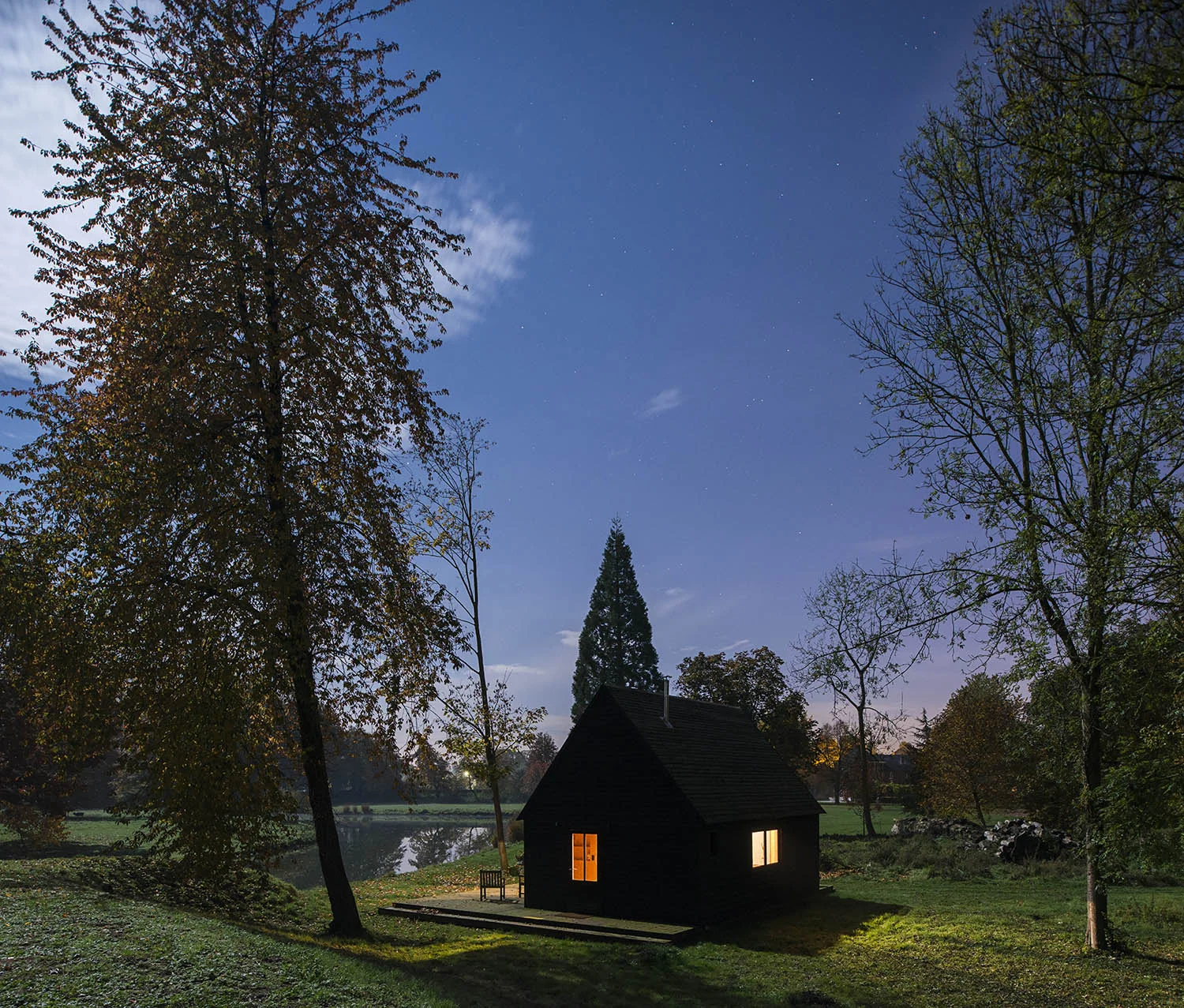 The Woodland Cabin / De Rosee Sa.