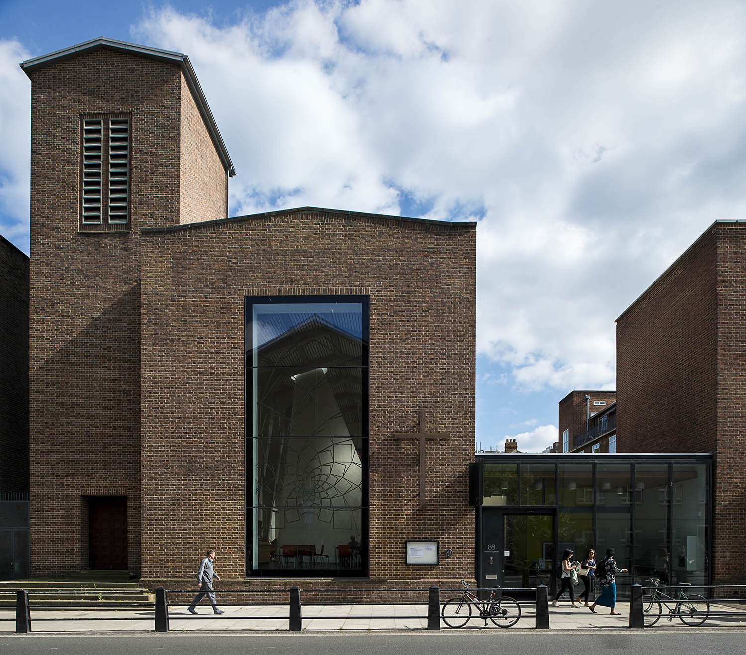 Lumen United Reform Church / Theis & Khan