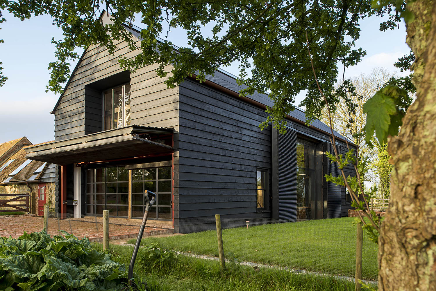 The Ancient Party Barn / Liddicoat & Goldhill
