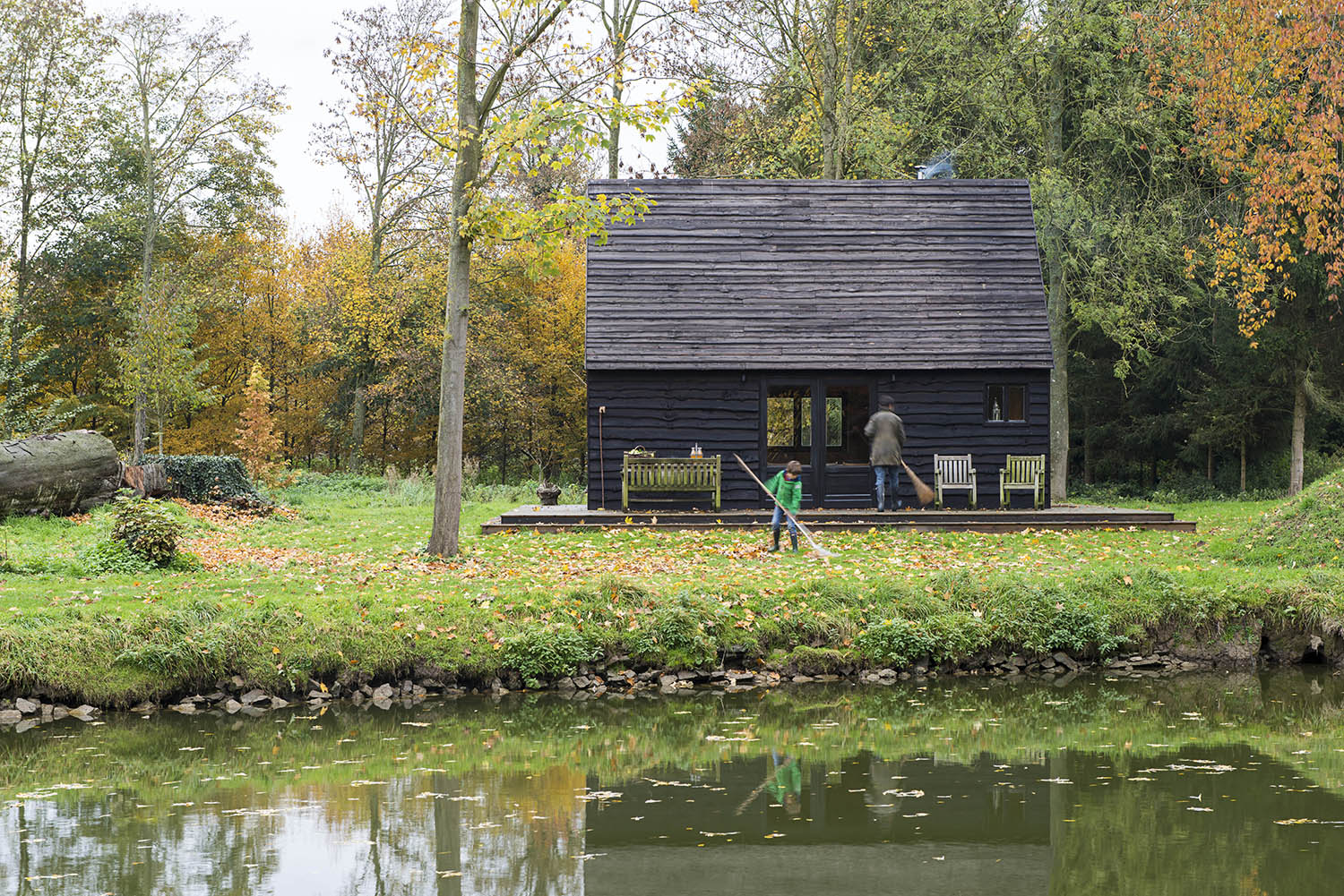 The Woodland Cabin / De Rosee Sa.