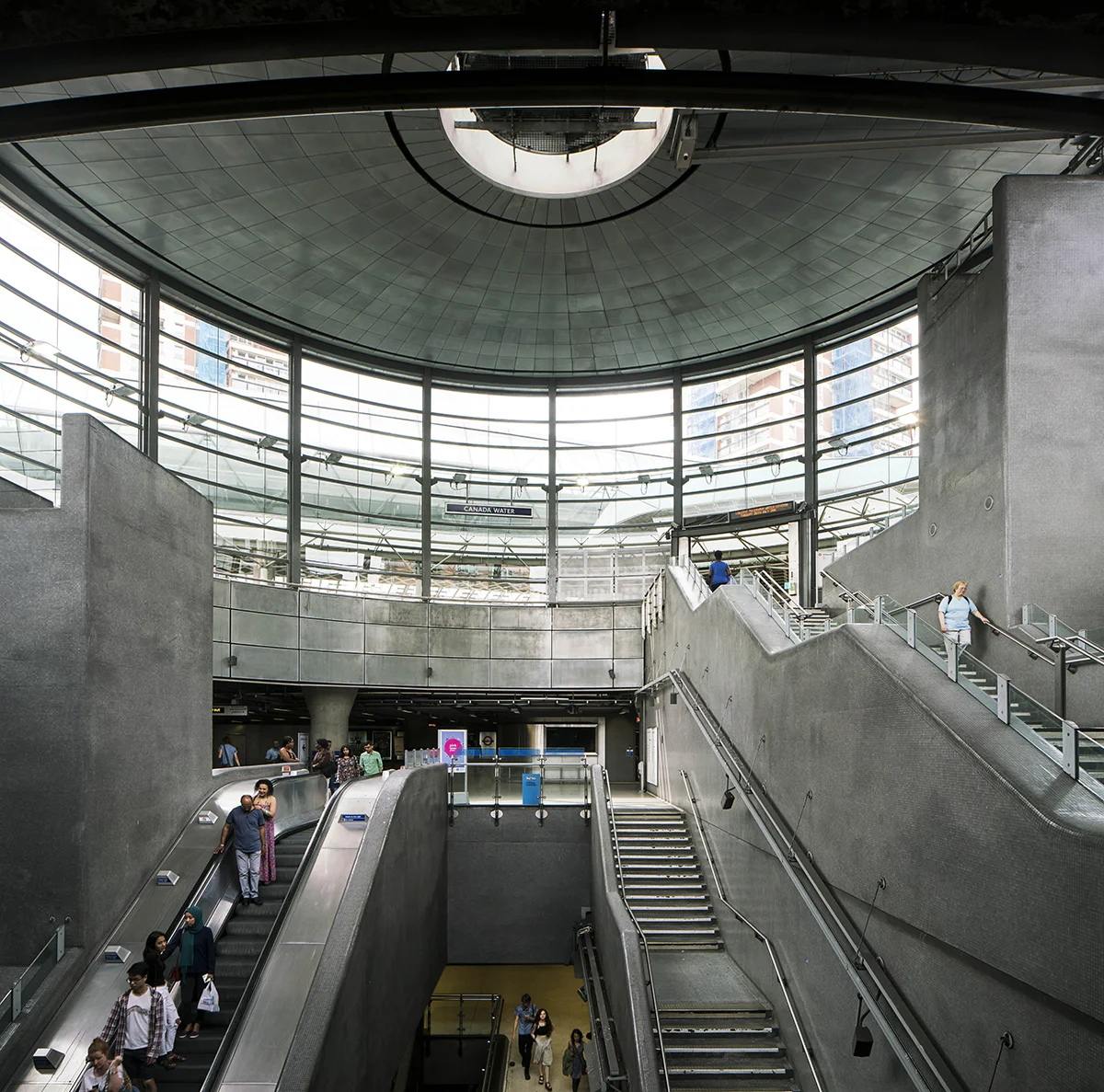 The Architecture of the Underground / Canada Water Station.