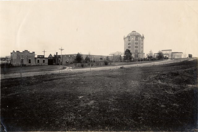 Woman's Magazine Building, Press Annex and Woman's National Daily Building, looking southeast, about 1907
