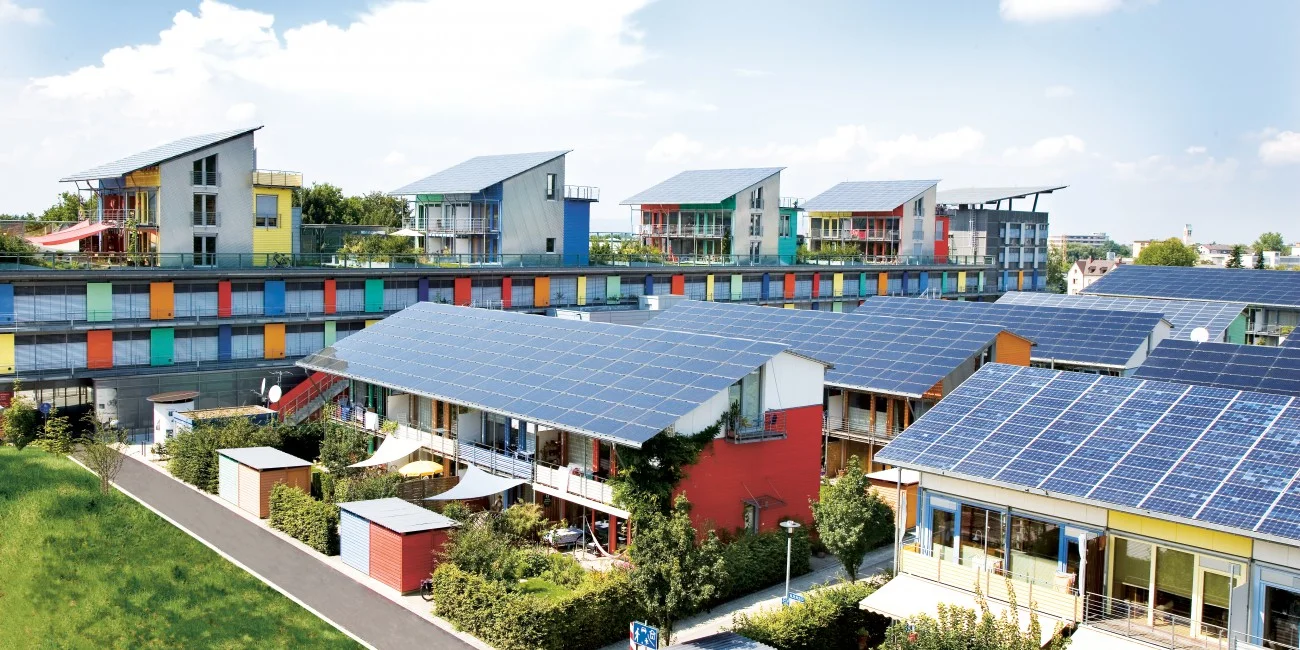 The Community Renewables Economy