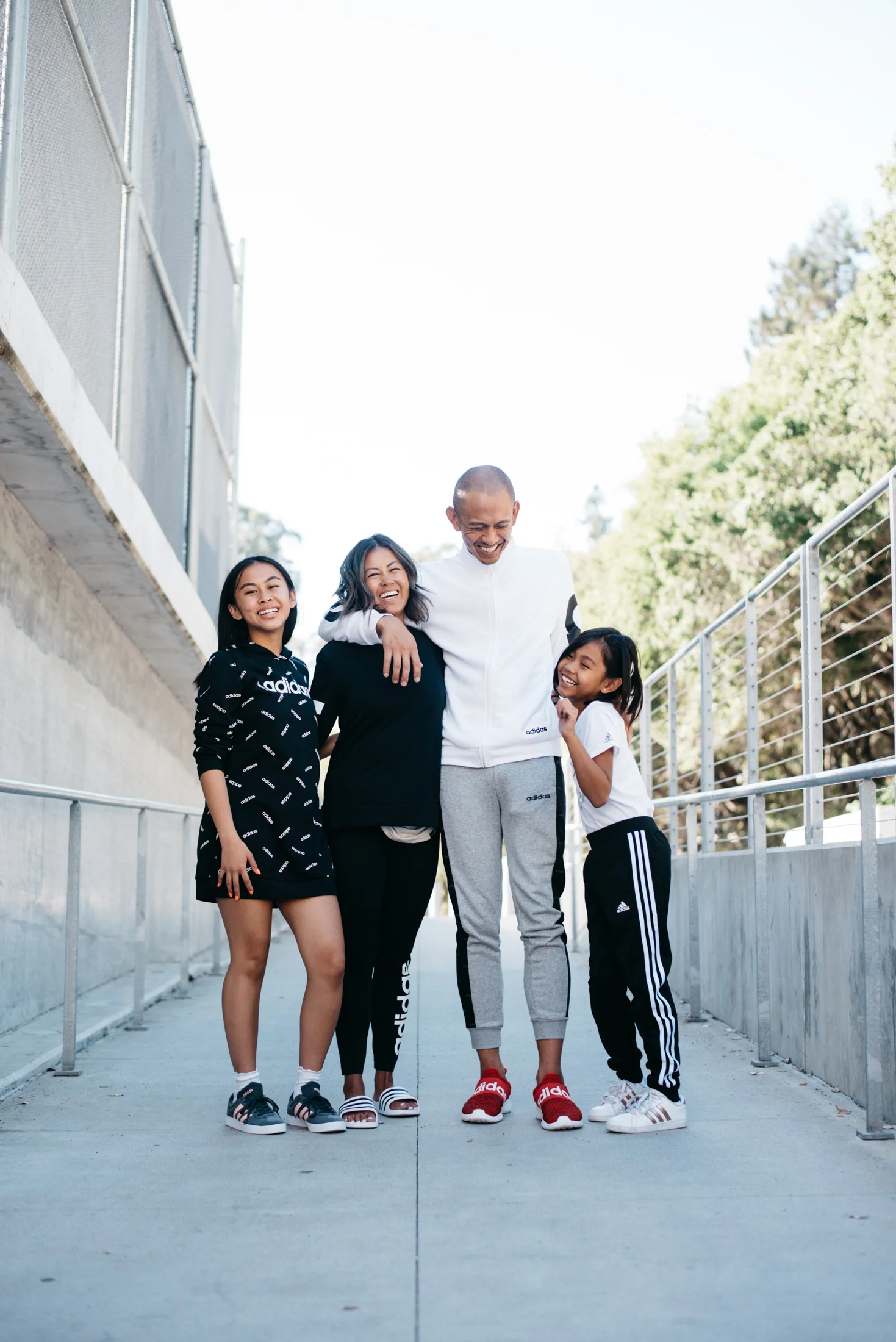 GFJxJCPxADIDAS0070.jpg