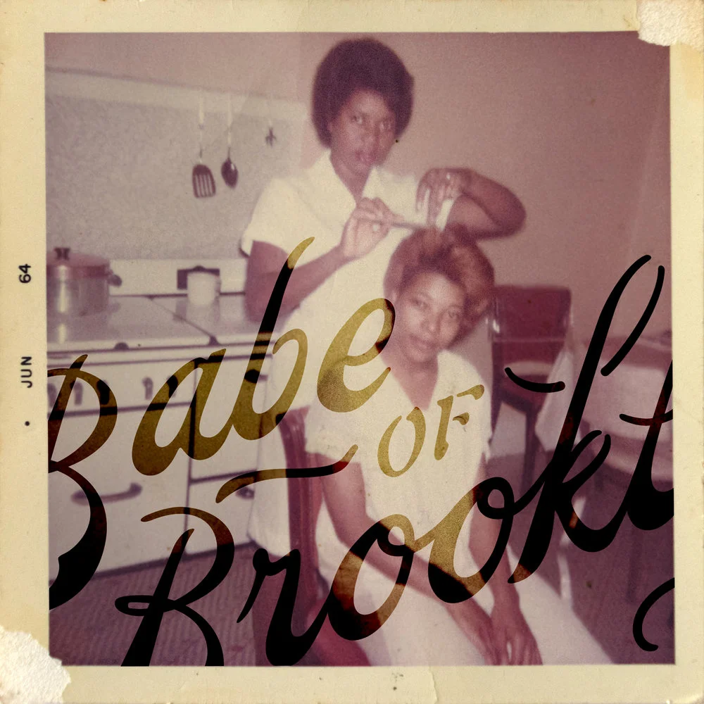 babe-mom-styling-client-hair-in-home-kitchen