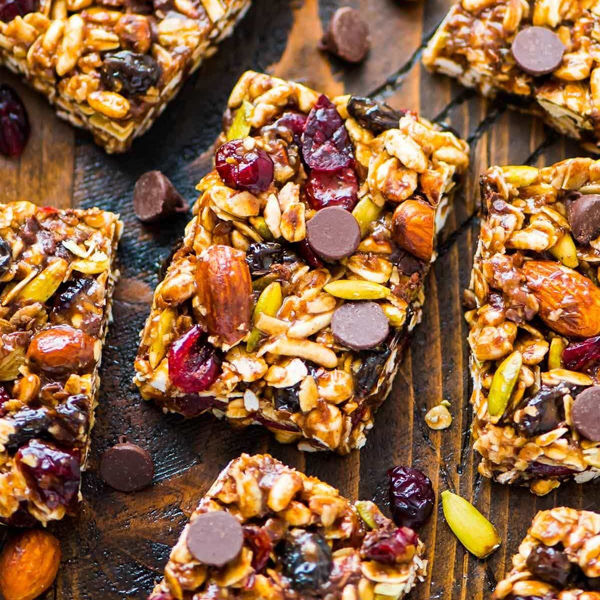 TRAIL+MIX+PEANUT+BUTTER+BARS.jpg