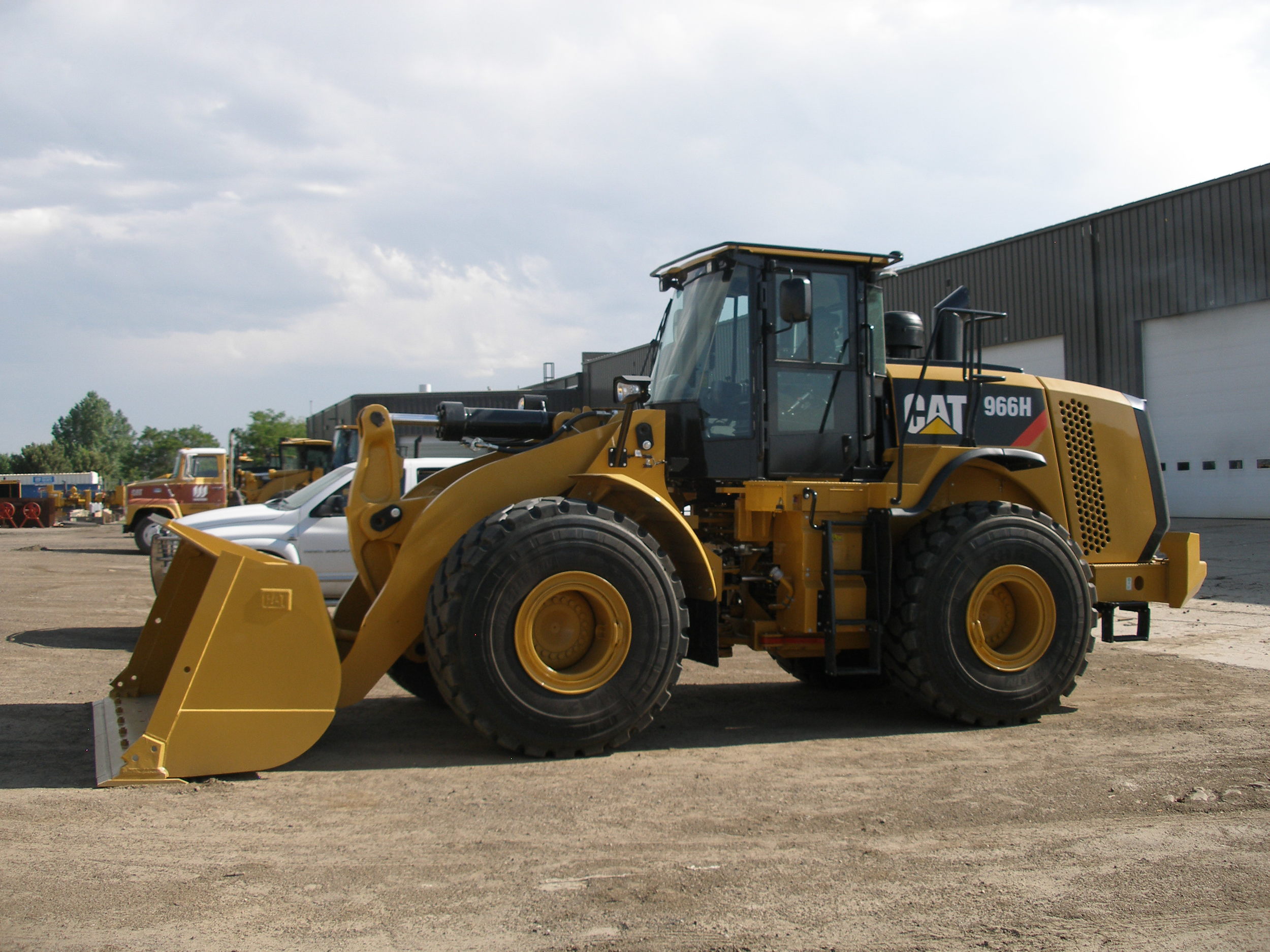 CAT 966H