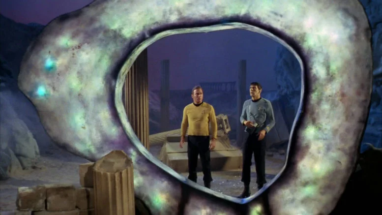city-on-the-edge-of-forever-star-trek-kirk-spock-guardian-777x437.jpg