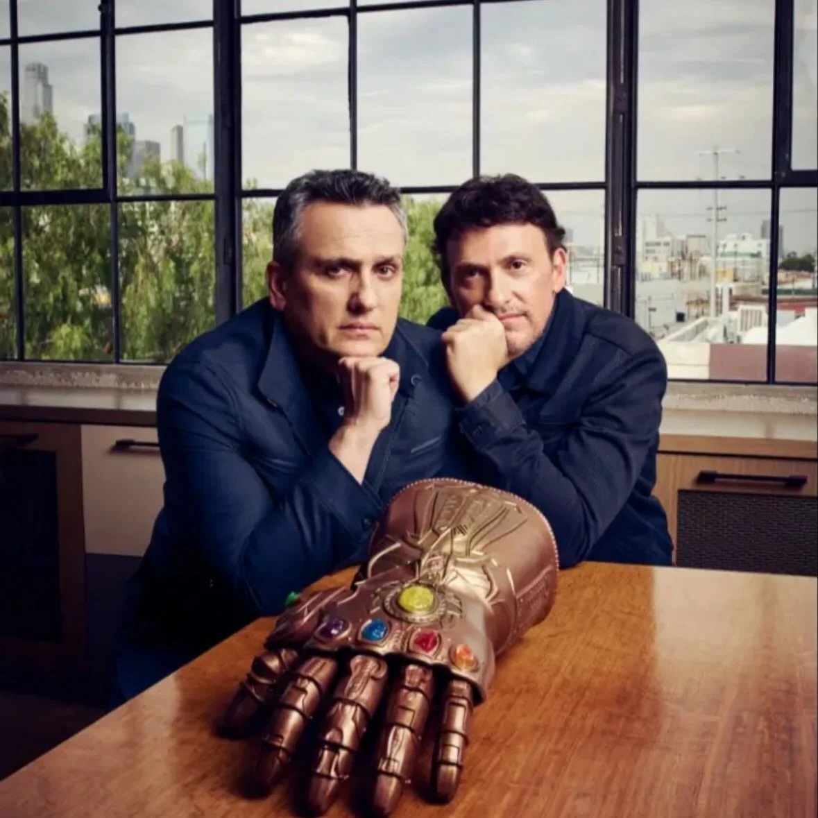 Smell the glove returns in #avengersdoomsday