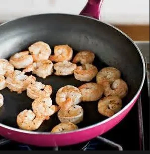 Saute shrimp