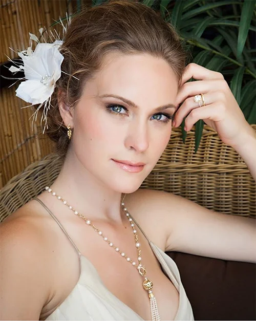 Signature Nagorie feather flowers_1.jpg