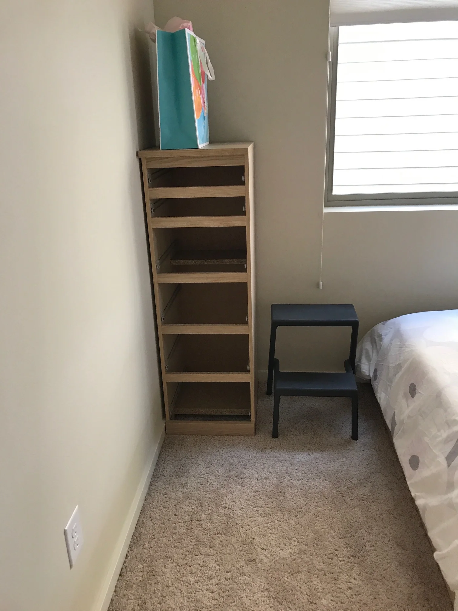 Work in progress MALM 6-drawer chest - $199