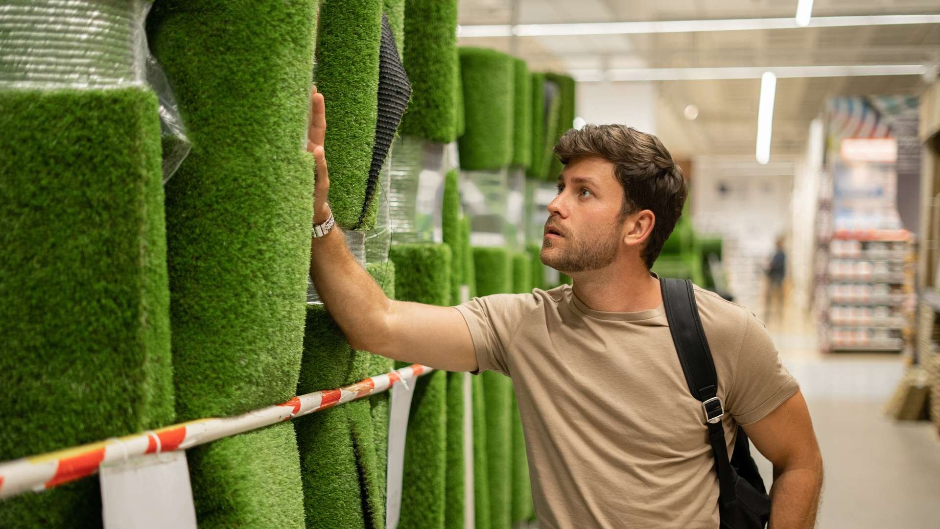 How to Choose the Right Artificial Grass: A Buyer's Guide