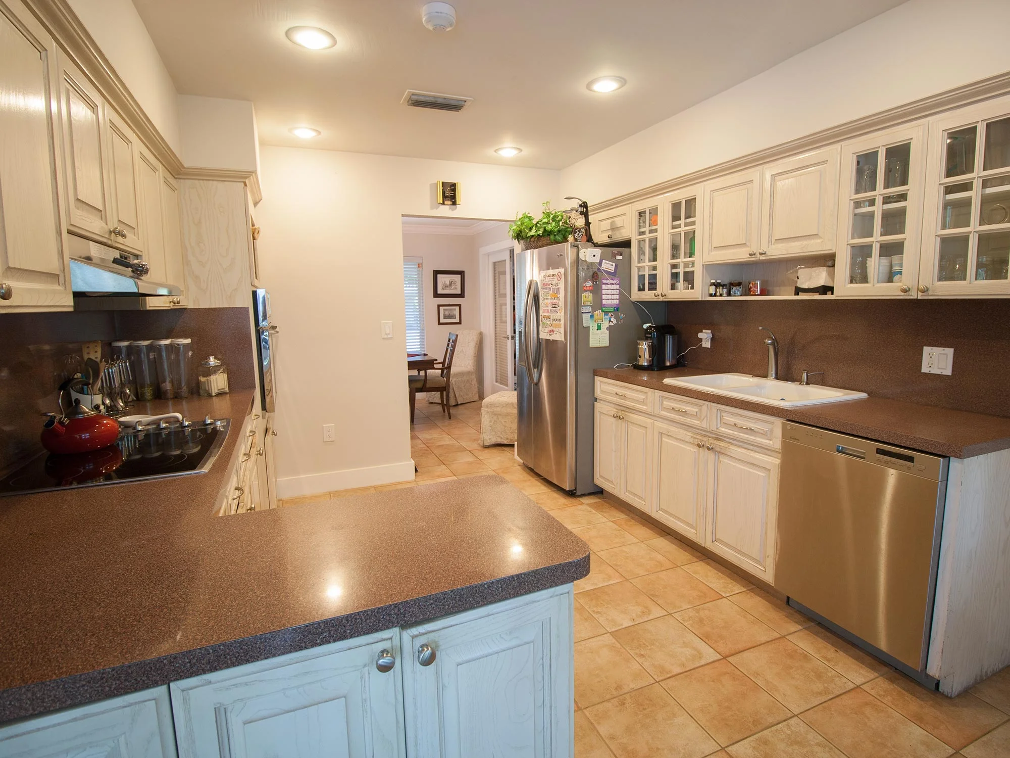 07_Kitchen.jpg