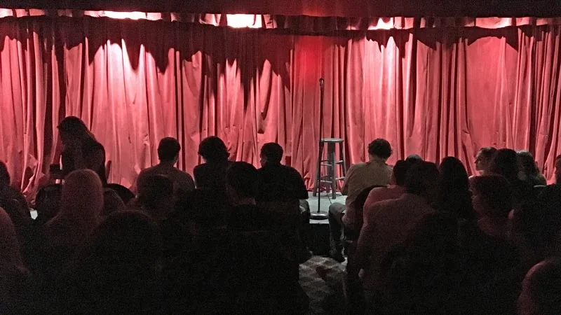 02PT-hal_Stage.jpg